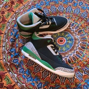 Air Jordan 3 “Pine green”